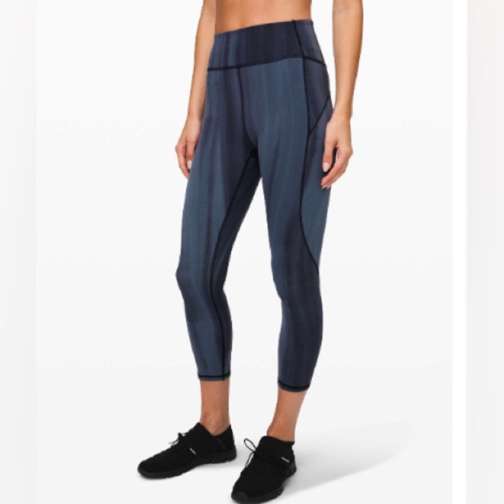 Lululemon In Movement Crop 23”, Space dye, size 8